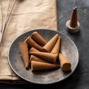 high-view-incense-aromatic-cones-dried-flowers_23-2148791515[1]